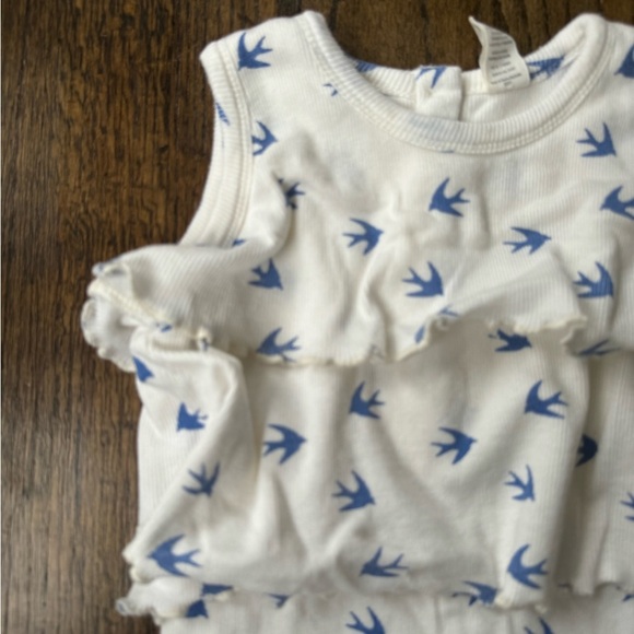 Kate Quinn ruffle bodysuit and headband - Picture 2 of 6